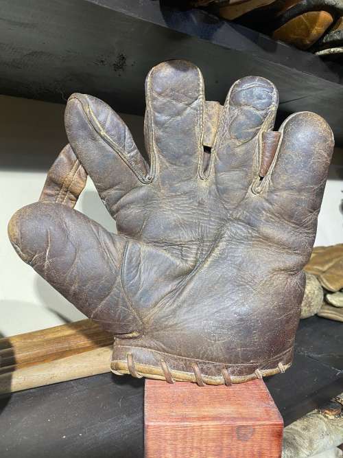 Des Moines 1 Inch Web With Finger Webs Front