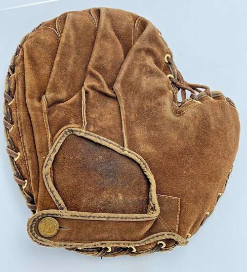 Des Moines Mitt Back