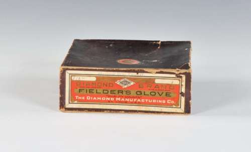 Diamond Buckle Back Box