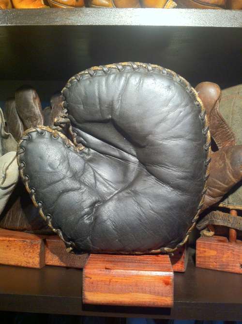 DM Basemitt Dark Front