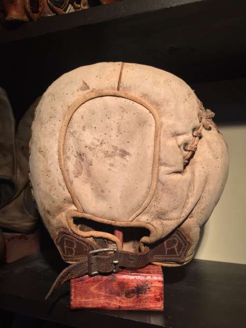 D&M Basemitt Light Back