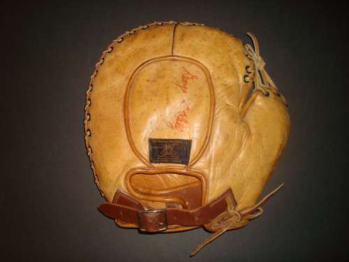 George L. Kelly D&M 659 Wapiti Basemitt Back