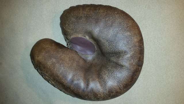 D&M 703 Catchers Mitt Front