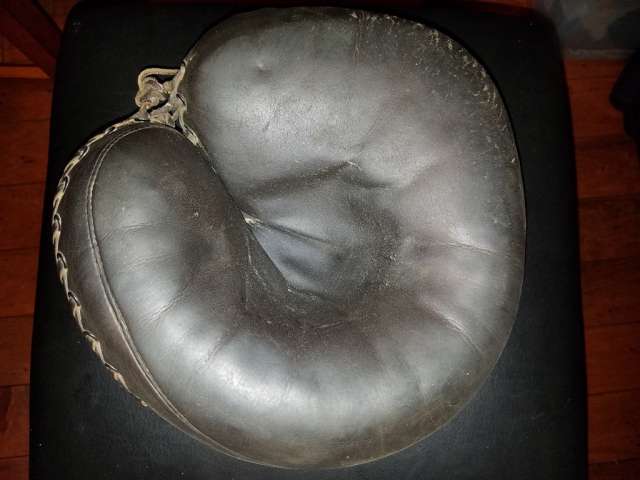 D&M Catchers Mitt Front