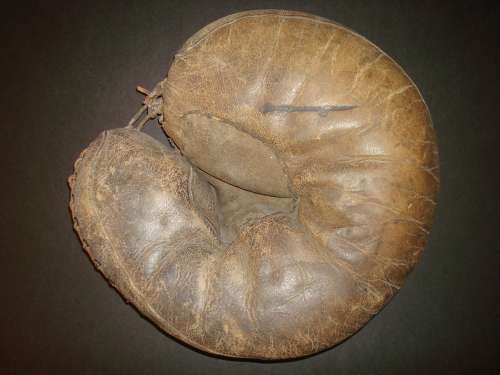 D&M Catchers Mitt Front