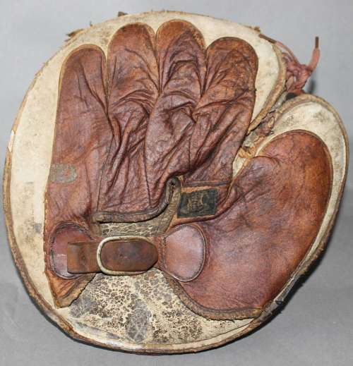D&M Two Tone Catchers Mitt Back