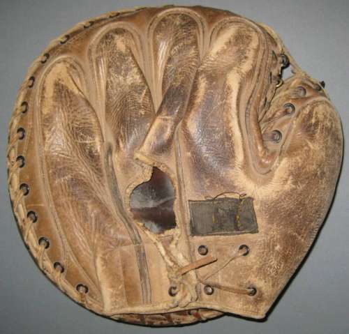 Frank Hogan D&M Catchers Mitt Back