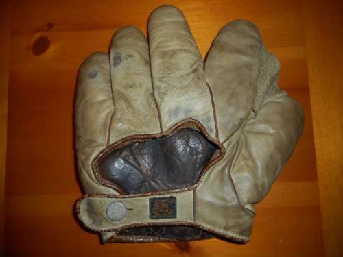 D&M G8 Full Web Back