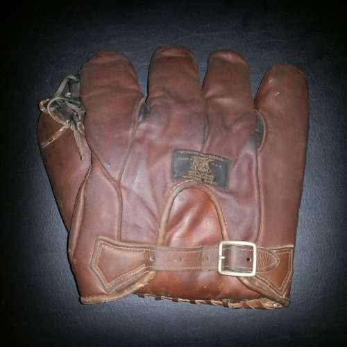 Huch Critz D&M Lefty Back