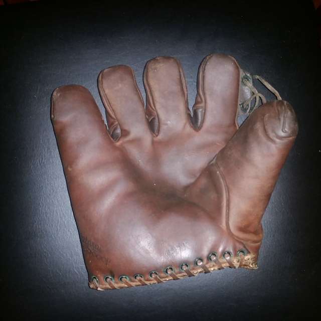 Hugh Critz D&M Lefty Front