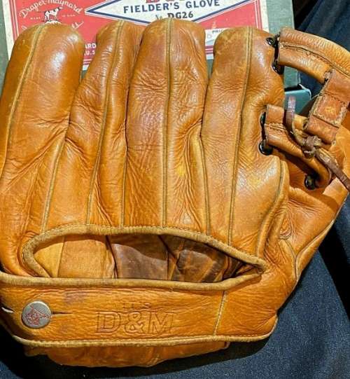 Hugh Mulcahy D&M DG26 Back