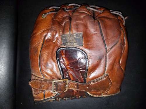 Joe Cronin D&M G98 Back