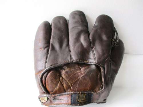 Max Carey D&M G93 Back