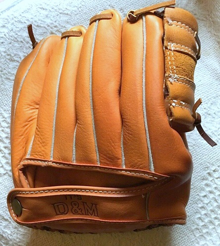 Richie Ashburn D&M DG909 Back