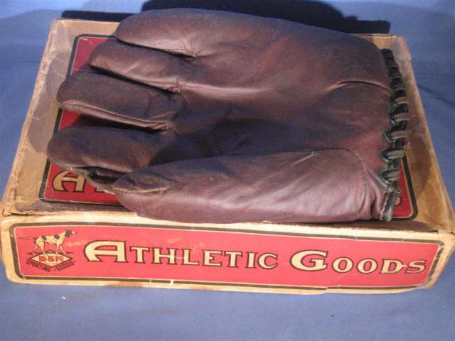 Waite Hoyt D&M With Box