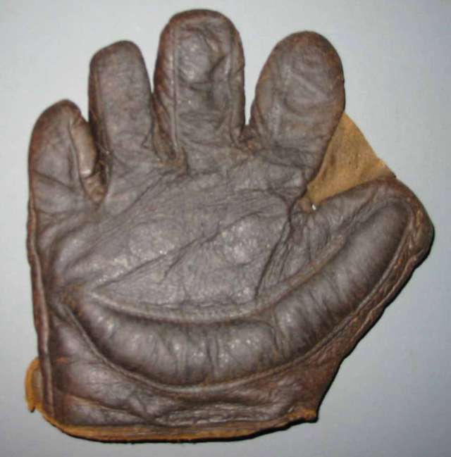 Early 1900's Small Crescent Lefty Glove Front