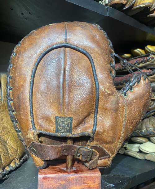 Early 1900's A.J. Reach Crescent Basemitt Back