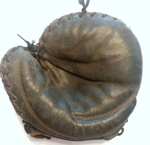 Early 1900's A.J. Reach Crescent Basemitt Front