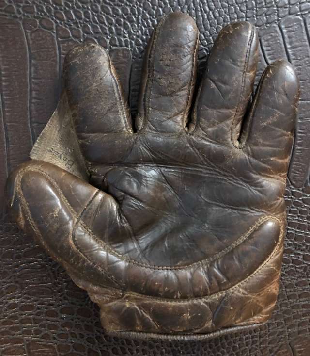 Early 1900's A.J. Reach Crescent Glove Front