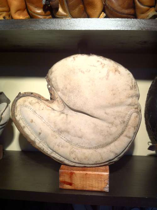 Early 1900's A.J. Reach Crescent Light Front Catchers Mitt Front