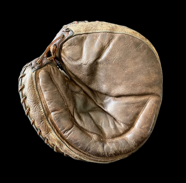 Early 1900's A.J. Reach Decker Patent Crescent Mitt Front