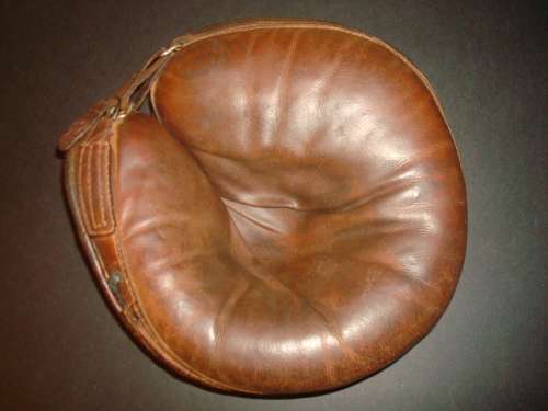 Early 1900's Adjustable Heel Buckle Web Catchers Mitt Front