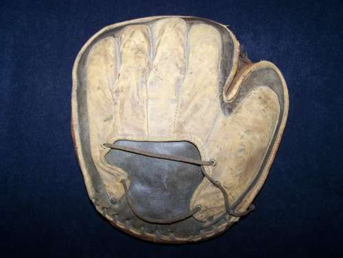 American Mitten Company 53 Crescent Catchers Mitt Back