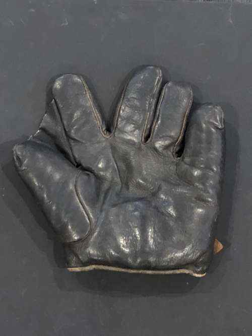 Early 1900's Buckle Back Full Web Front