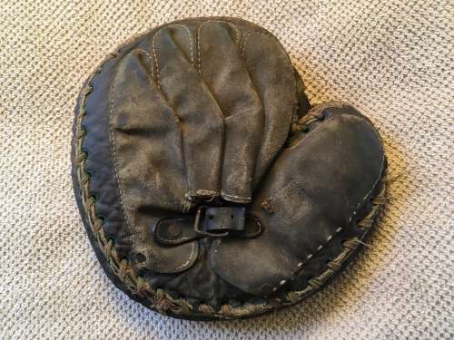 Early 1900's Crescent Catchers Mitt Back
