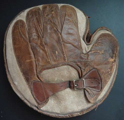 Early 1900's Crescent Catchers Mitt Back