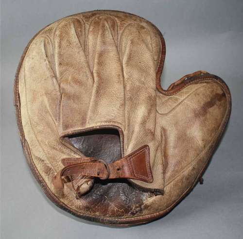 Early 1900's Crescent Catchers Mitt Back