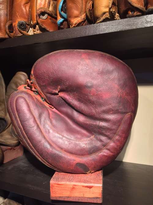 Early 1900's Crescent Catchers Mitt Burgundy Front