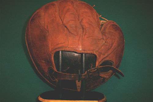Early 1900's Crescent Catchers Mitt Youth Back