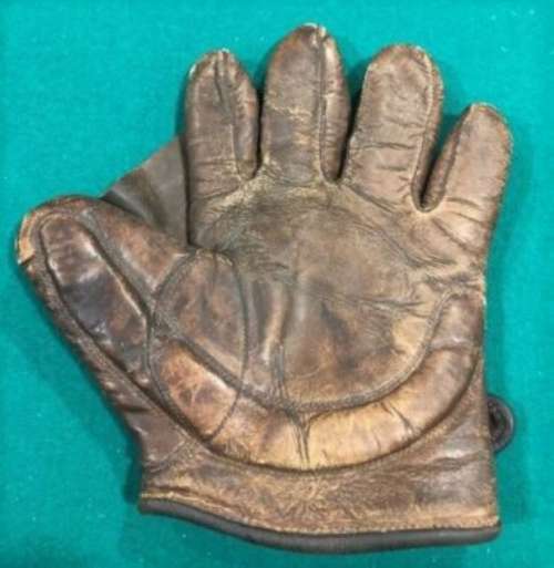 Early 1900's Crescent Glove Front