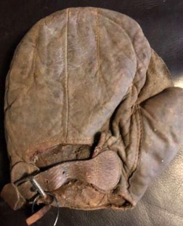 Early 1900's Crescent Pad Basemit Back