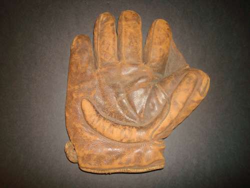 Early 1900's Spalding Asbestos Crescent Lefty Front