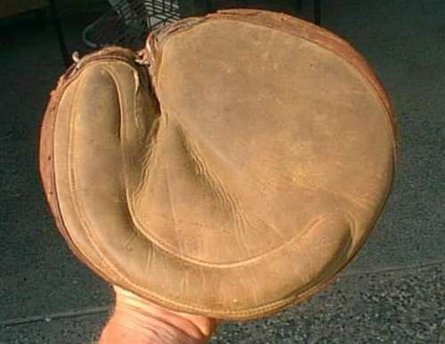 Early 1900's Spalding Crescent Catchers Mitt Brown Front