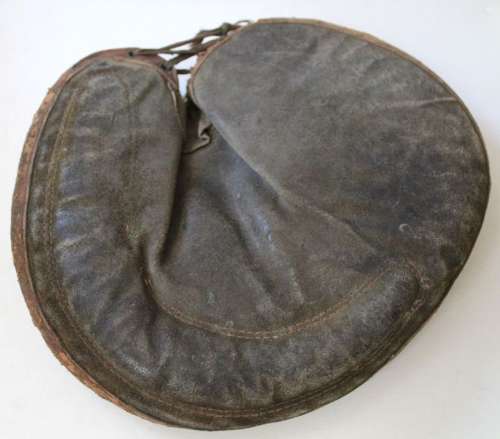 Early 1900's Spalding Crescent Catchers Mitt Front
