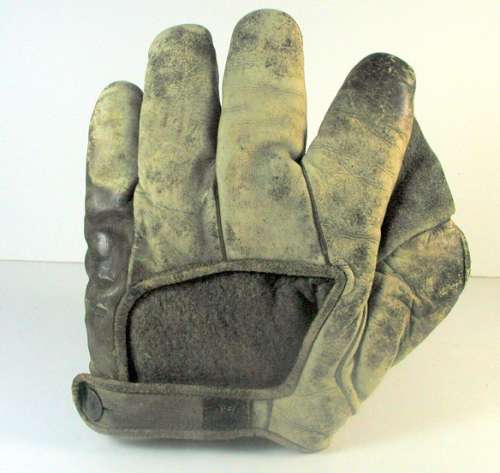 Early 1900's Spalding Crescent Glove Back
