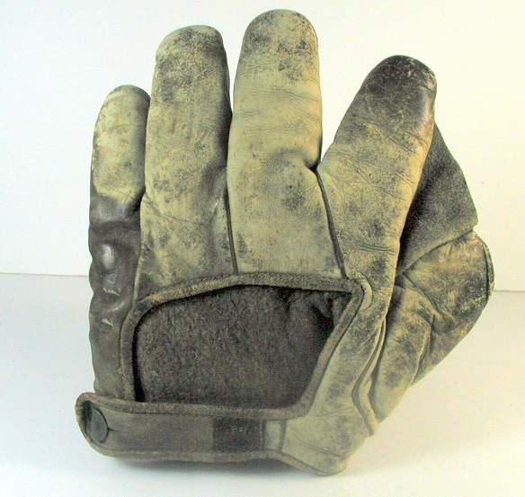 Early 1900's Spalding Crescent Glove Back