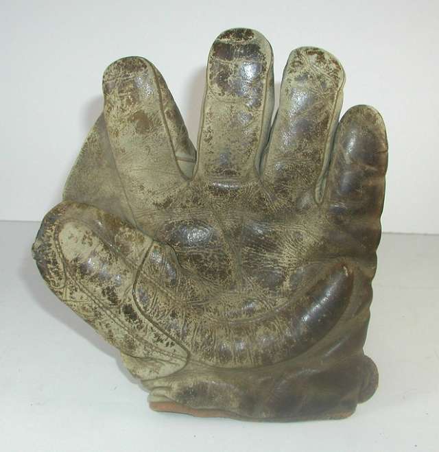 Early 1900's Spalding Crescent Glove Front