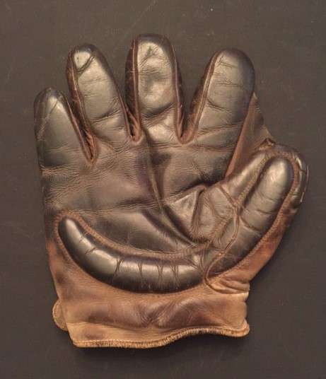 Early 1900's Wright & Ditson Crescent Lefty Front