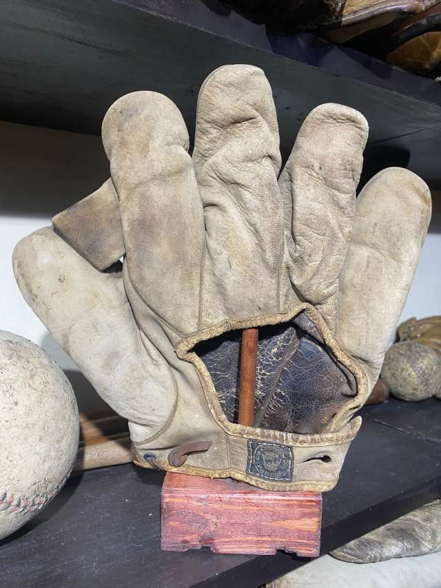 Edward K. Tryon 1 Inch Web Lefty Back