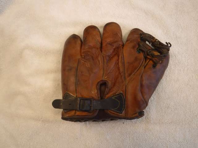 Morris Arnovich George A. Reach Back