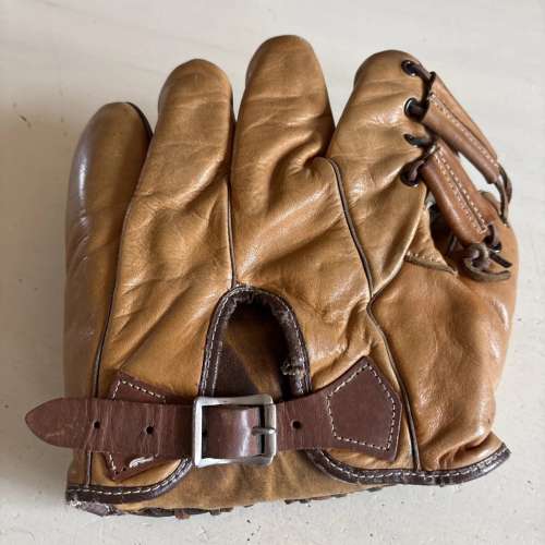 Chet Morgan Globe G53 Back