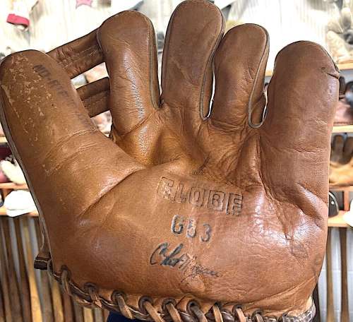 Chet Morgan Globe G53 Front