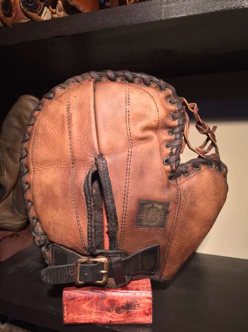 Goldsmith 432 V Notch Basemitt Back