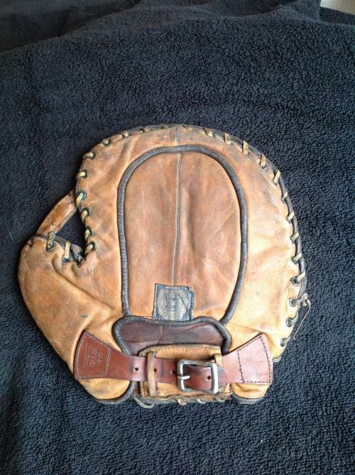 Goldsmith Merkle Model Basemitt Back