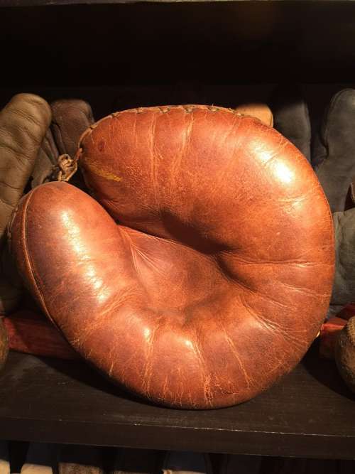 Bill Killifer Goldsmith Catchers Mitt Front