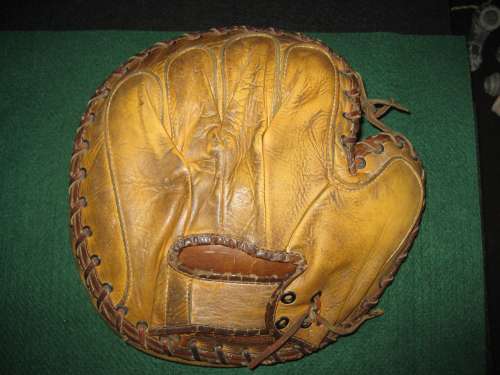 Gilly Campbell Goldsmith AC42 Back